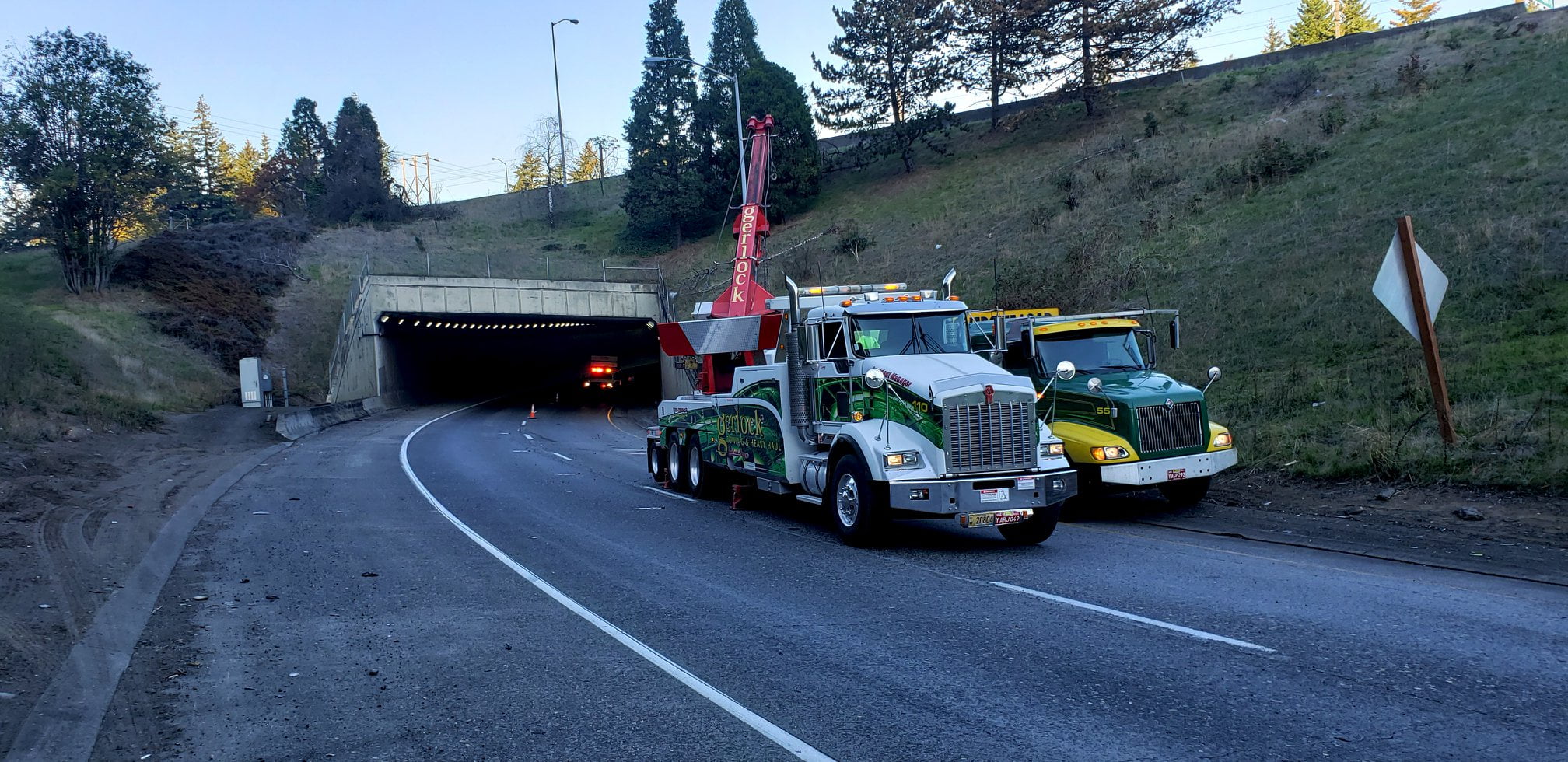 Tractor Trailer Towing Troutdale