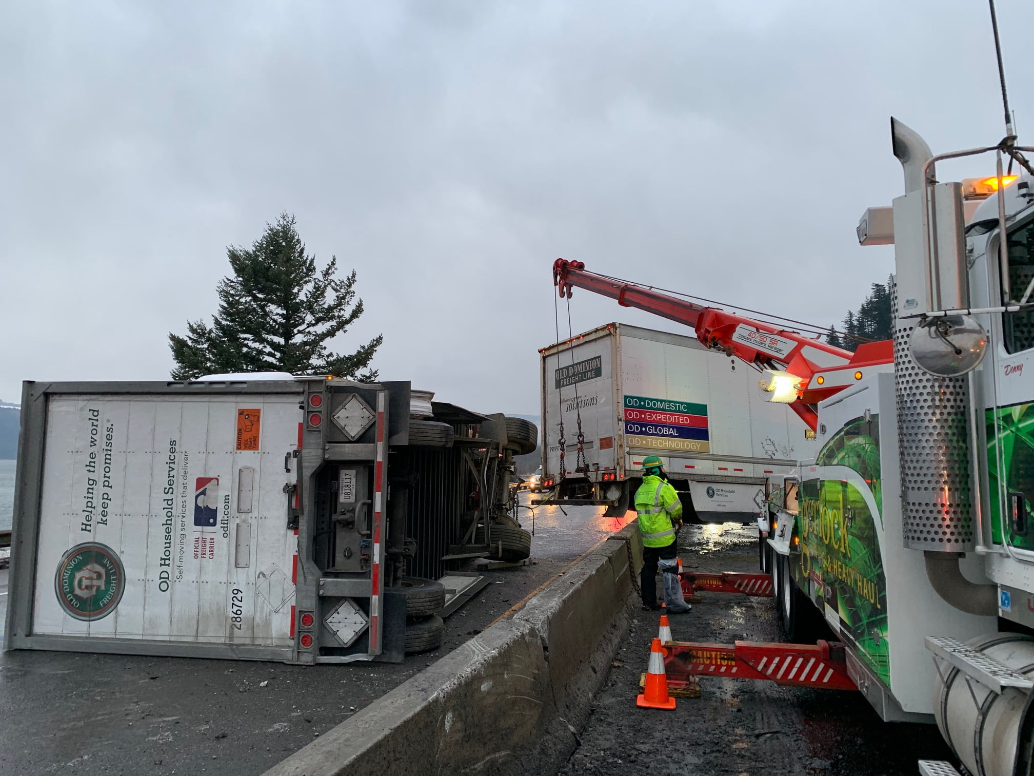 Tractor Trailer Towing Parkrose